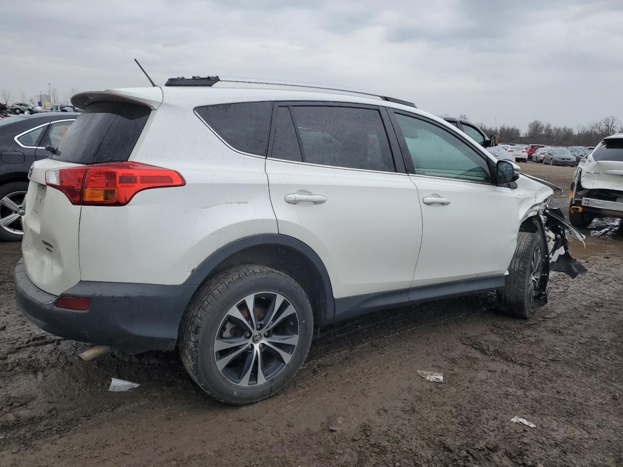 2015 TOYOTA RAV4 LIMIT - Фото 3