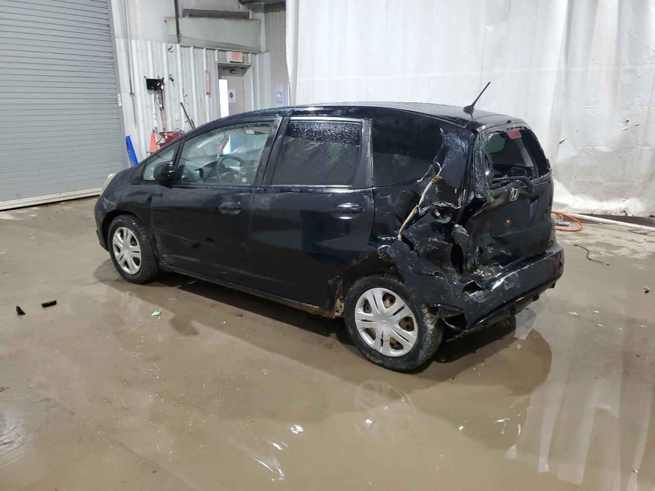 2011 HONDA FIT - Фото 2