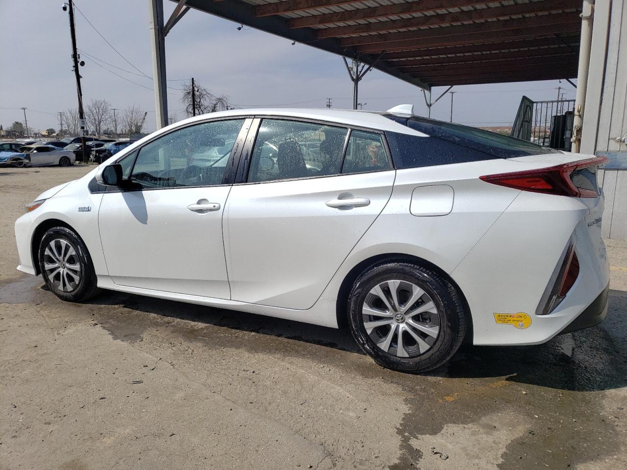 2022 TOYOTA PRIUS PRIM - Image 2