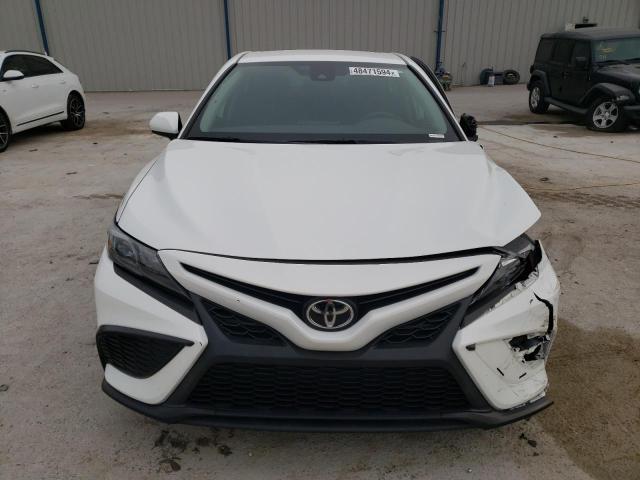 2021 Toyota Camry Se - Фото 5