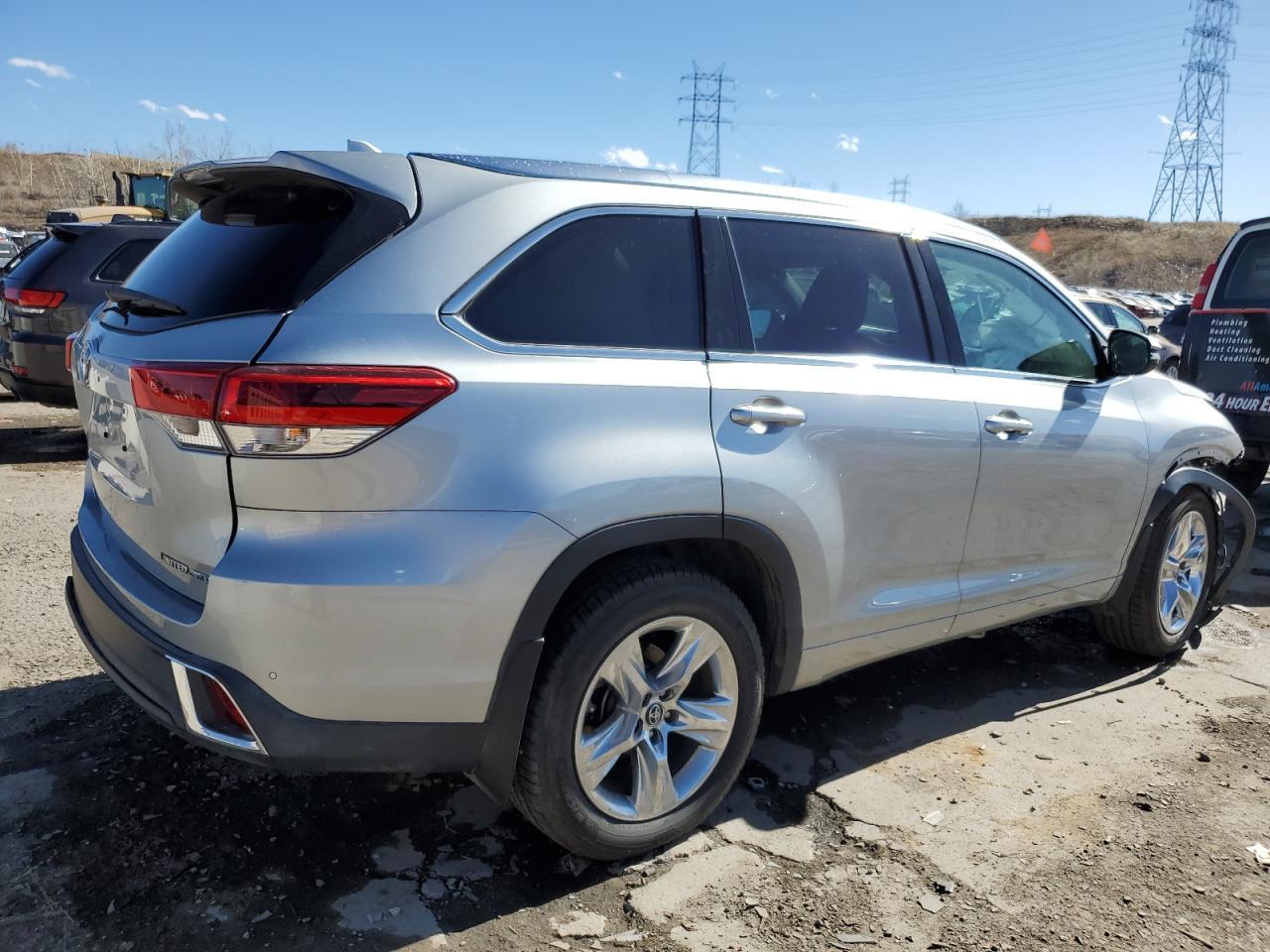 2018 TOYOTA HIGHLANDER - Image 3