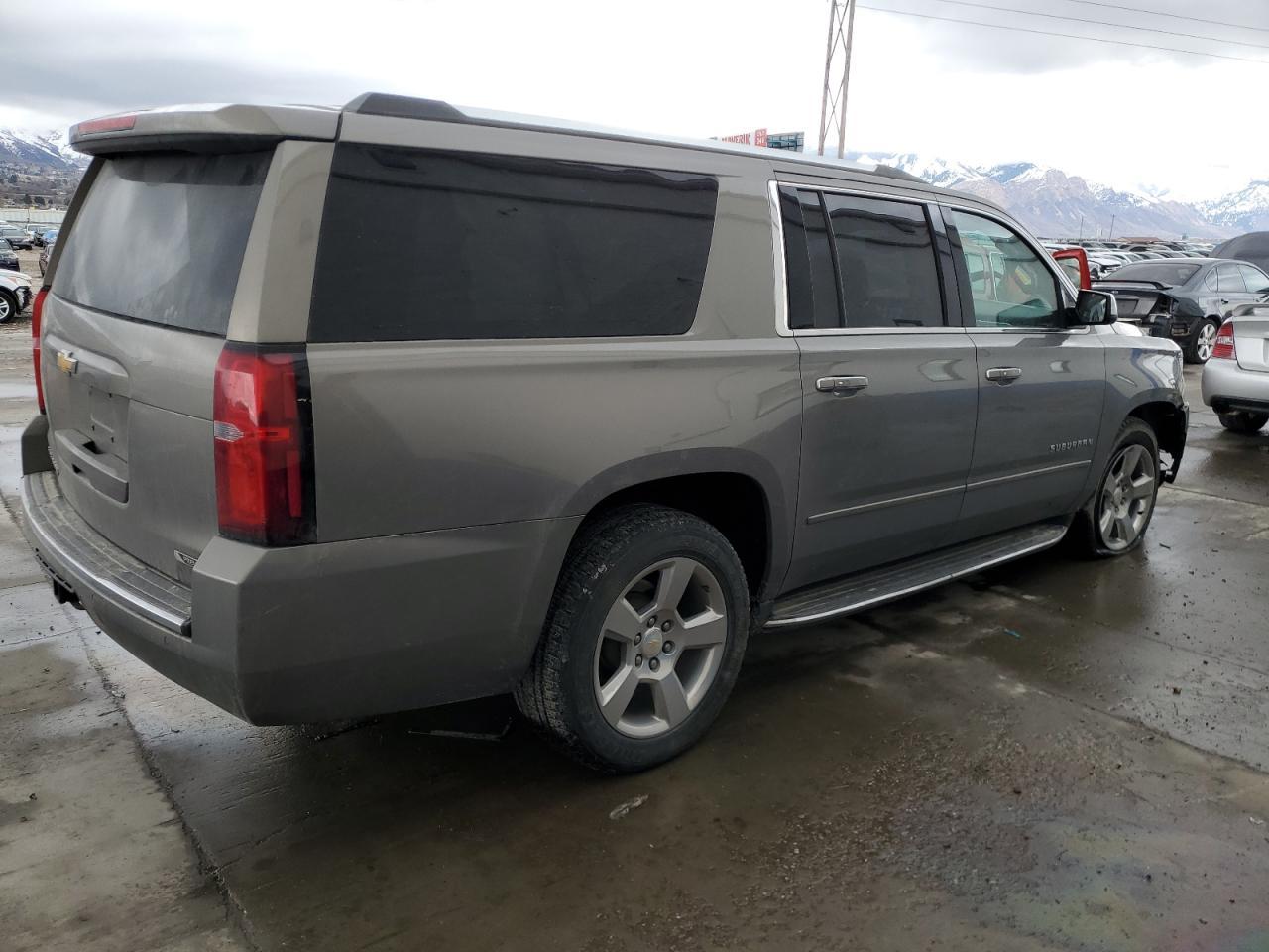 2017 CHEVROLET SUBURBAN K - Фото 3