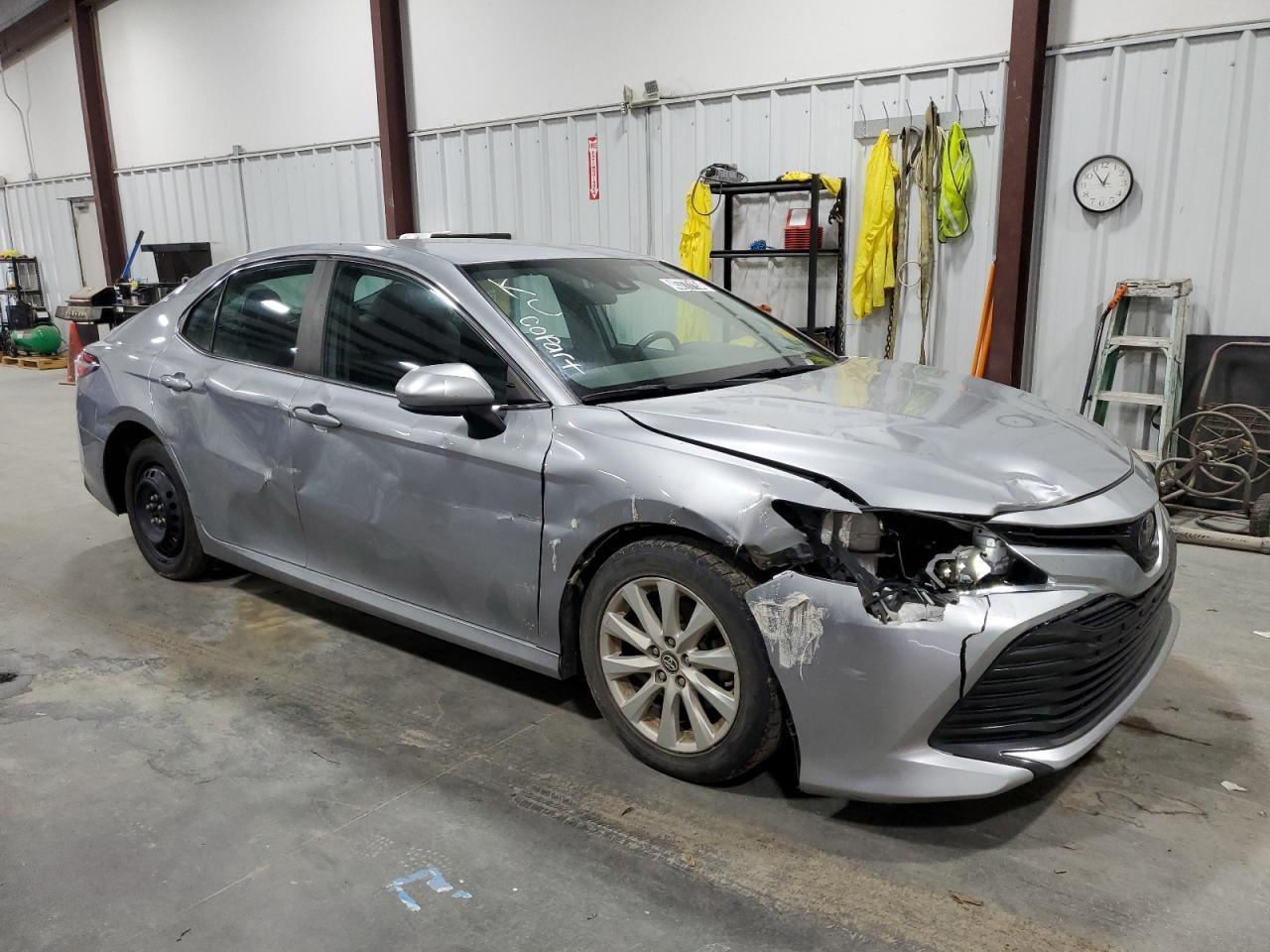 2020 TOYOTA CAMRY LE - Image 4