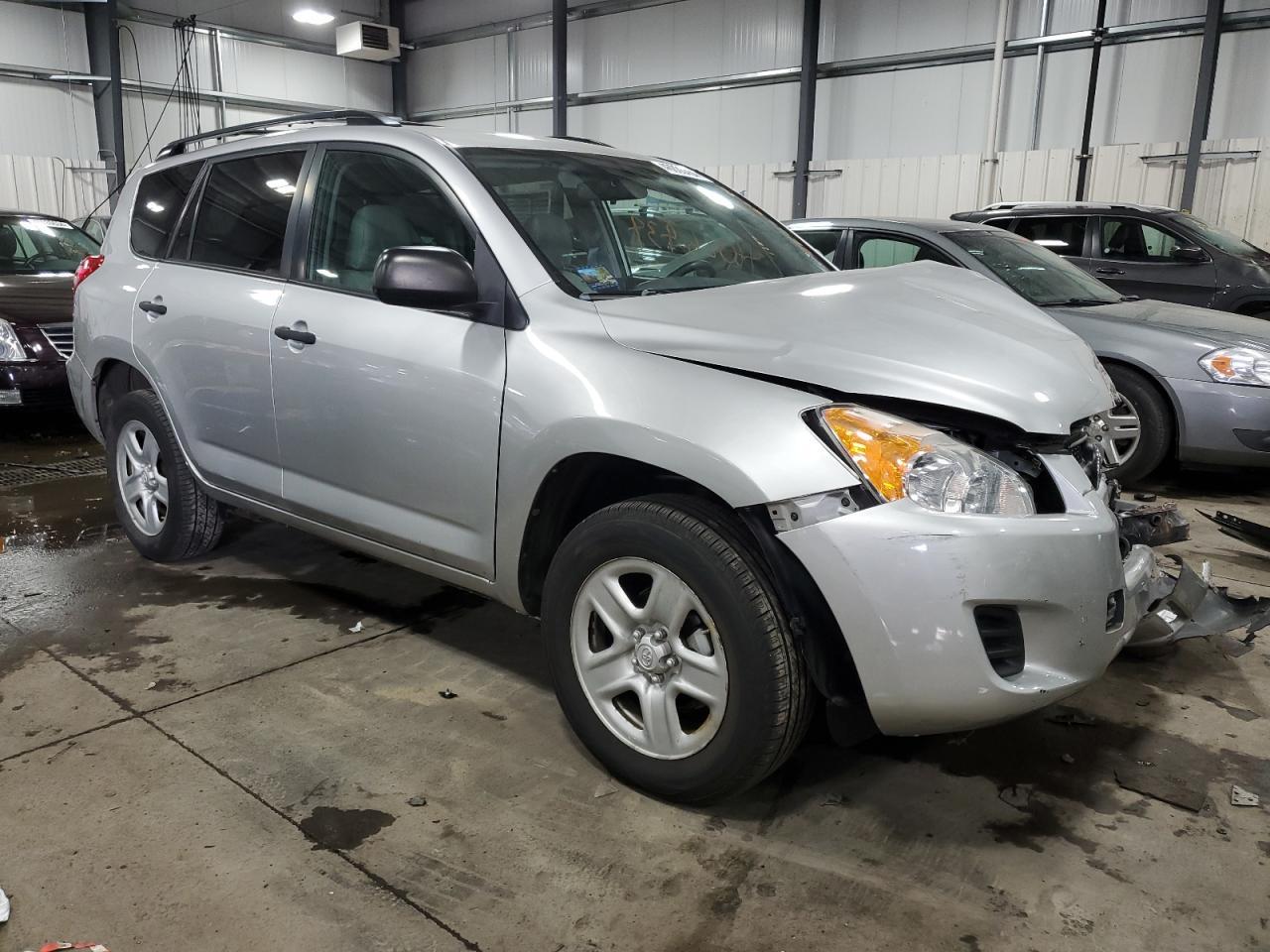 2011 TOYOTA RAV4 - Image 4