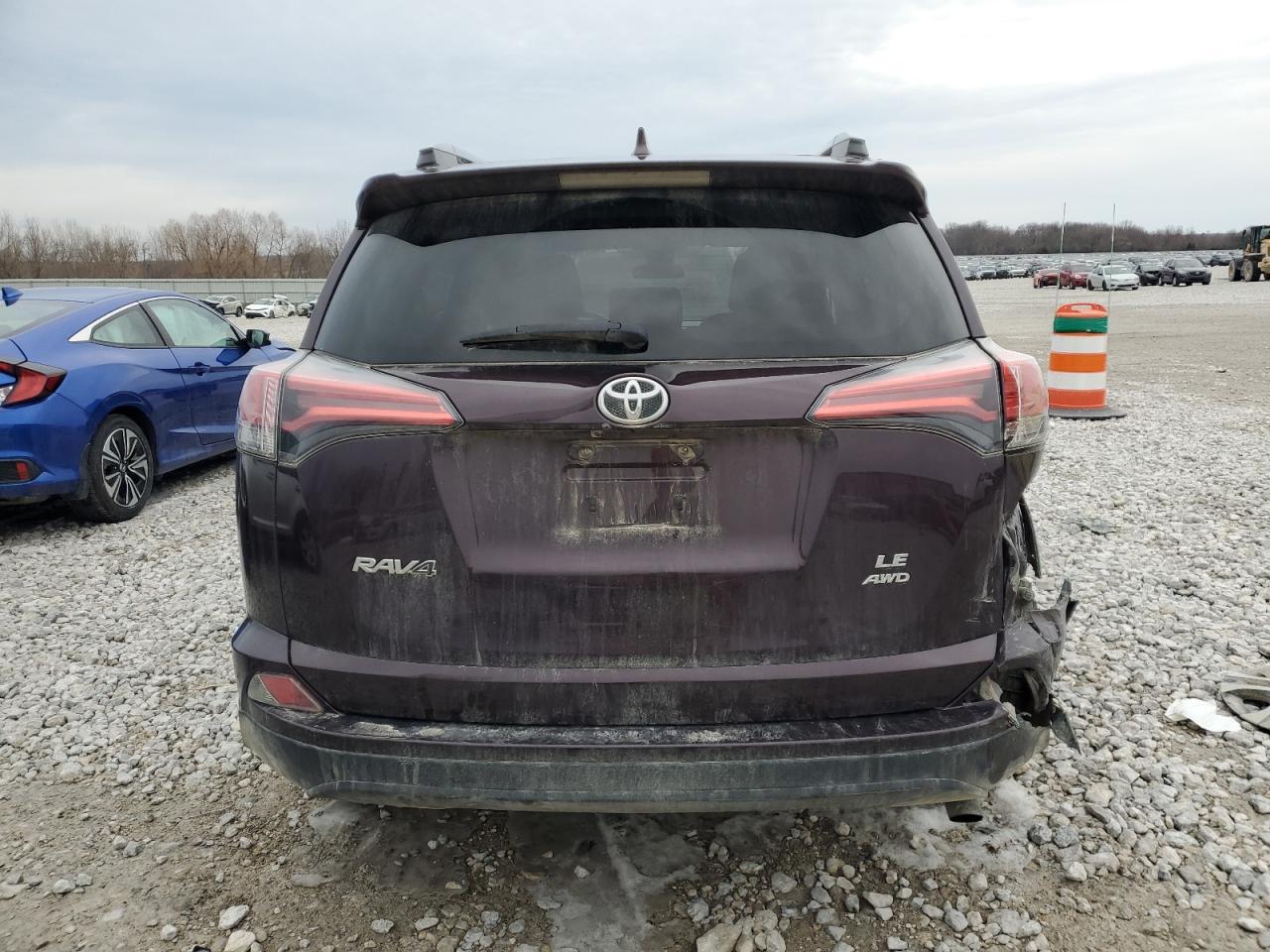 2017 TOYOTA RAV4 LE - Image 6