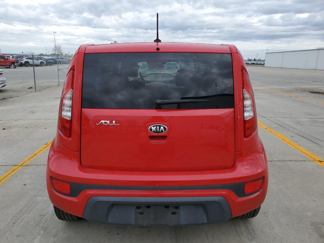 2013 KIA SOUL - Image 6
