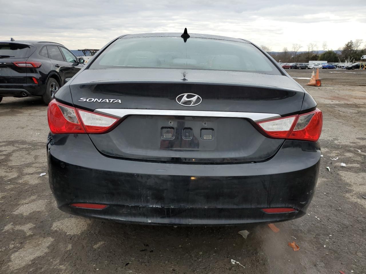 2011 HYUNDAI SONATA GLS - Image 6