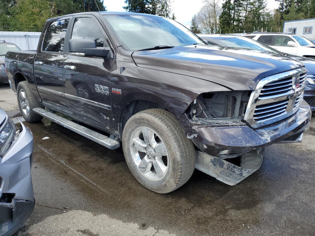 2017 RAM 1500 SLT - Image 4
