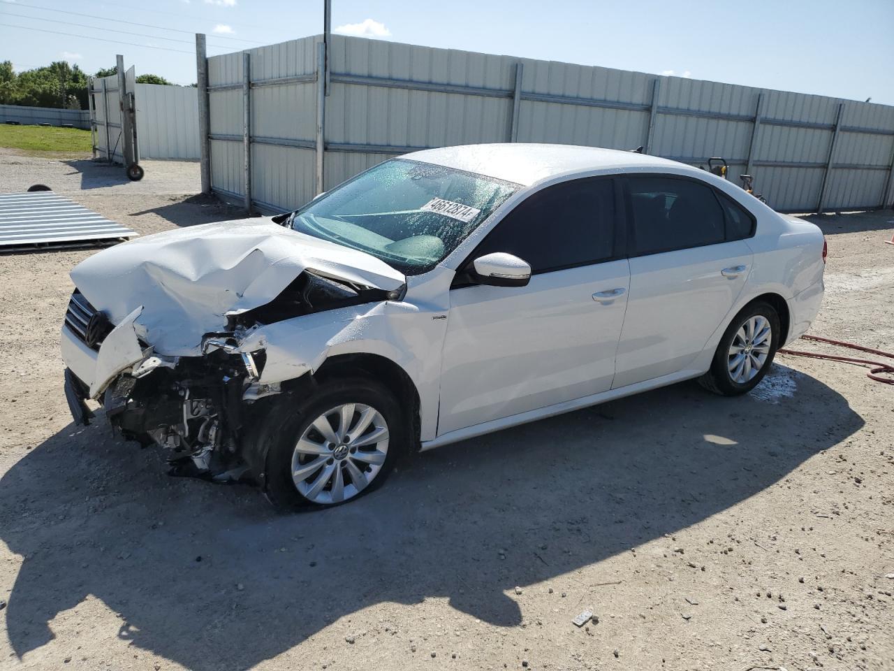 2015 VOLKSWAGEN PASSAT S