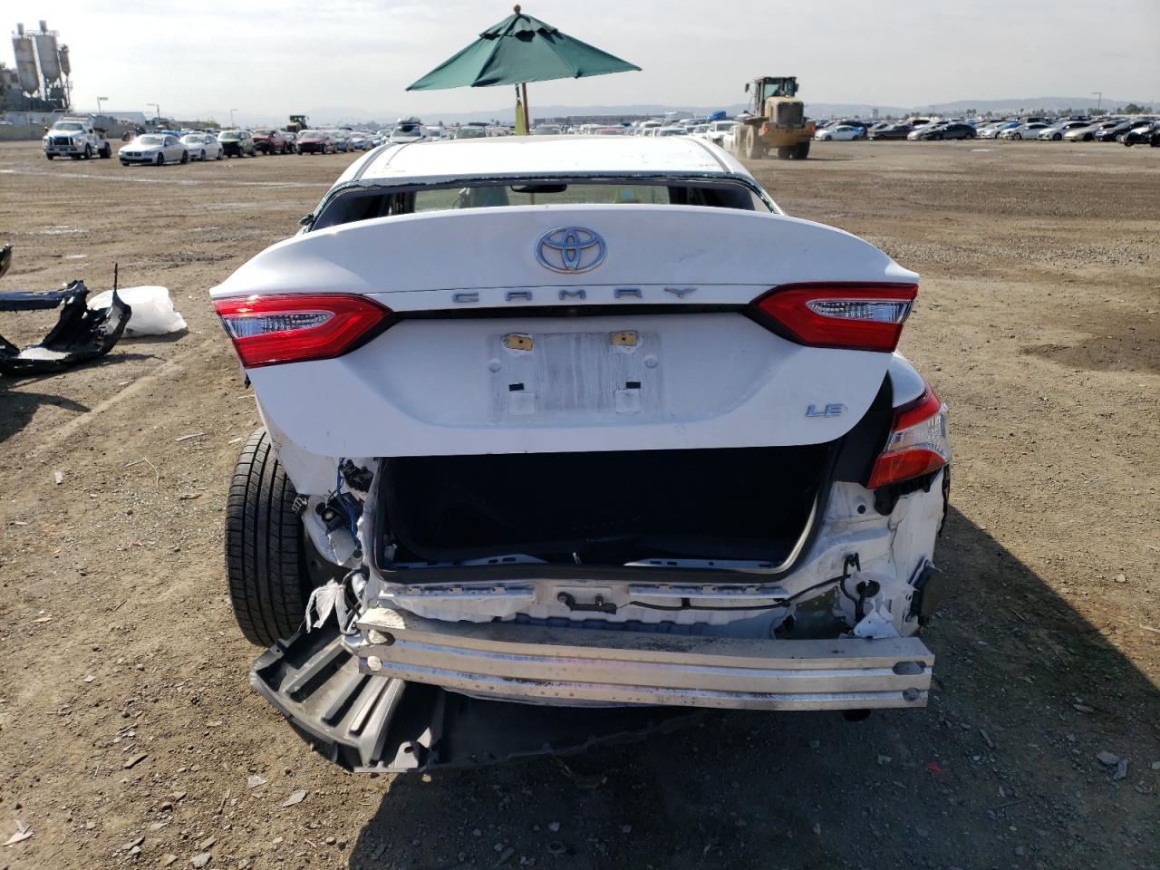 2018 TOYOTA CAMRY L - Image 6