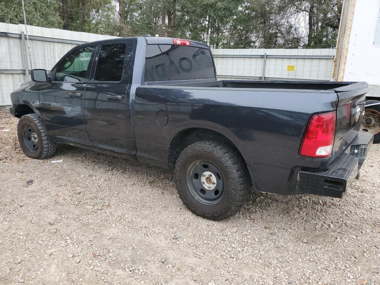 2014 RAM 1500 ST - Фото 2