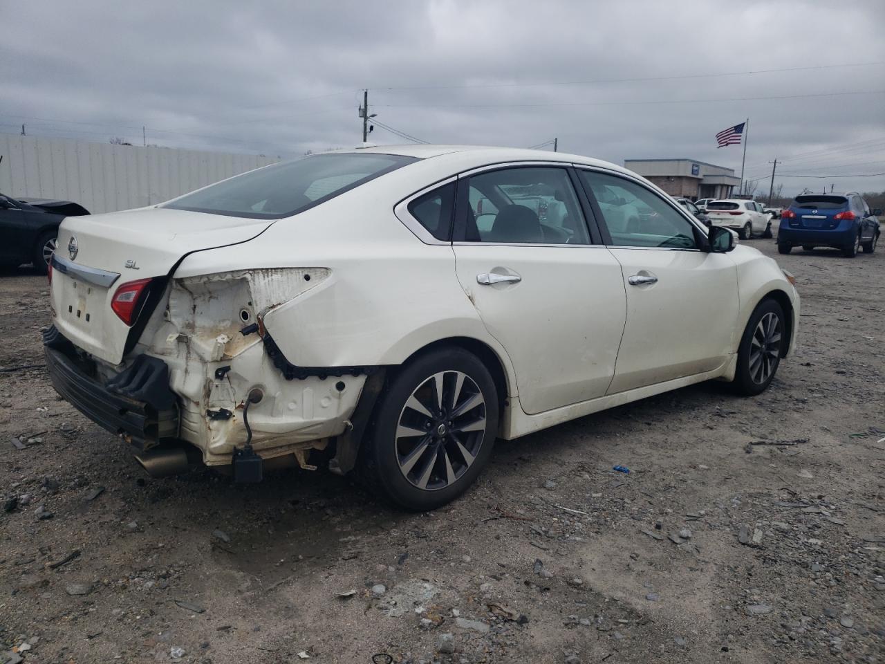 2016 NISSAN ALTIMA 2.5 - Фото 3
