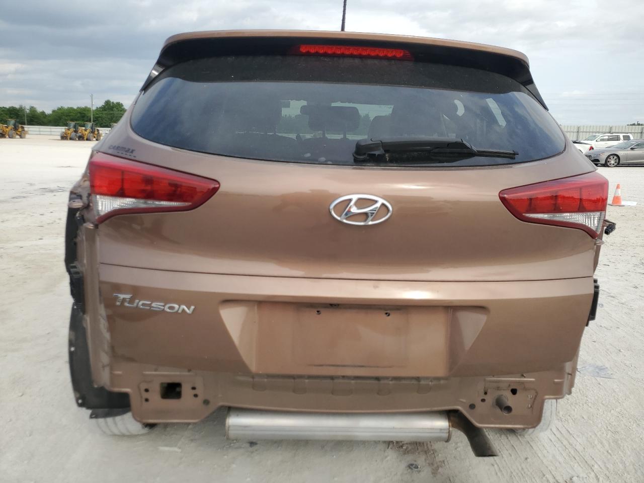 2016 HYUNDAI TUCSON SE - Image 6