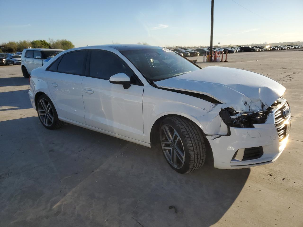 2017 AUDI A3 PREMIUM - Image 4