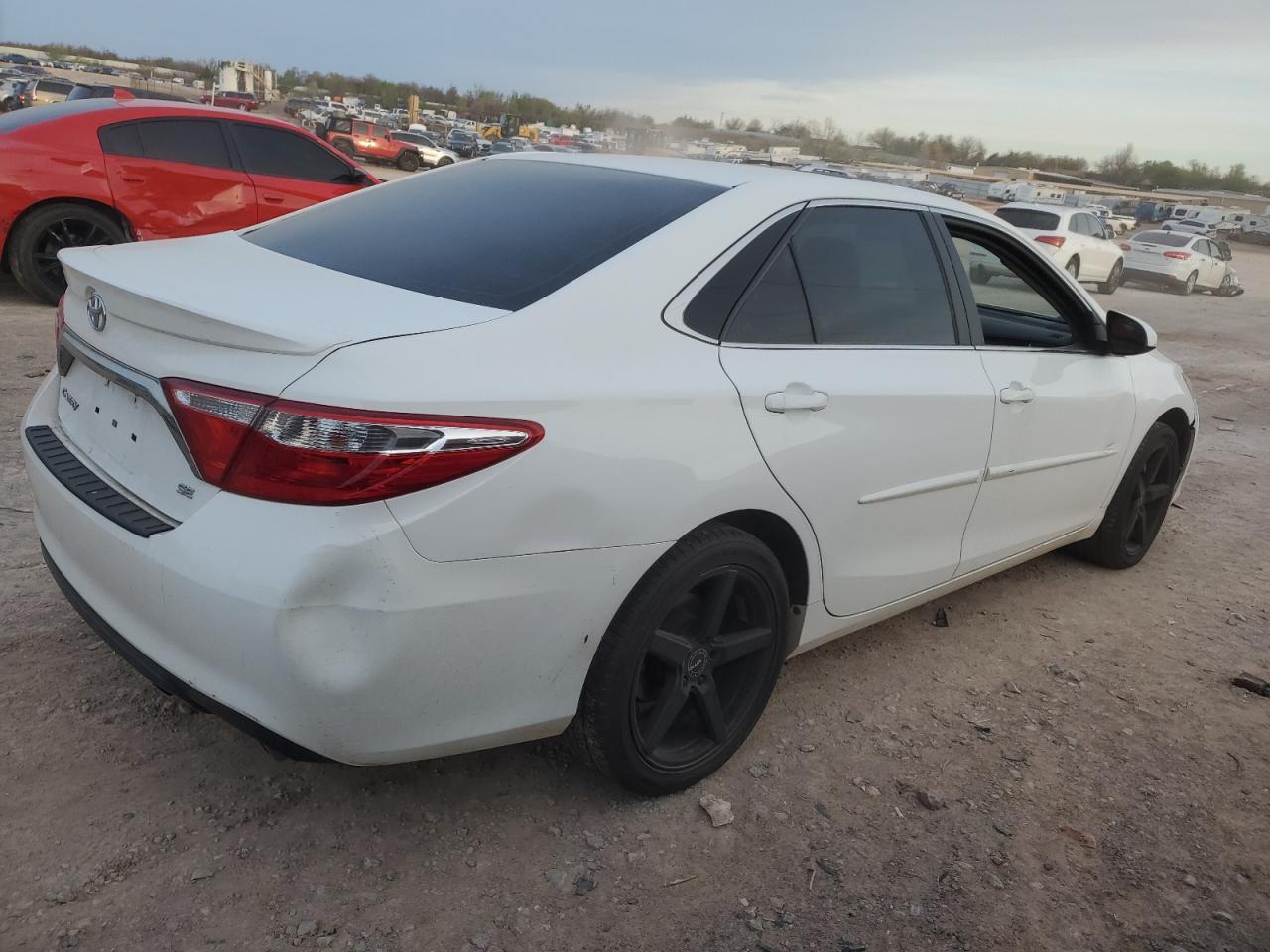 2017 TOYOTA CAMRY LE - Image 3