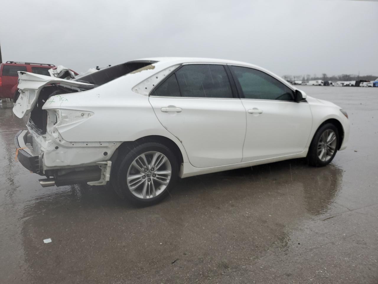 2015 TOYOTA CAMRY LE - Фото 3