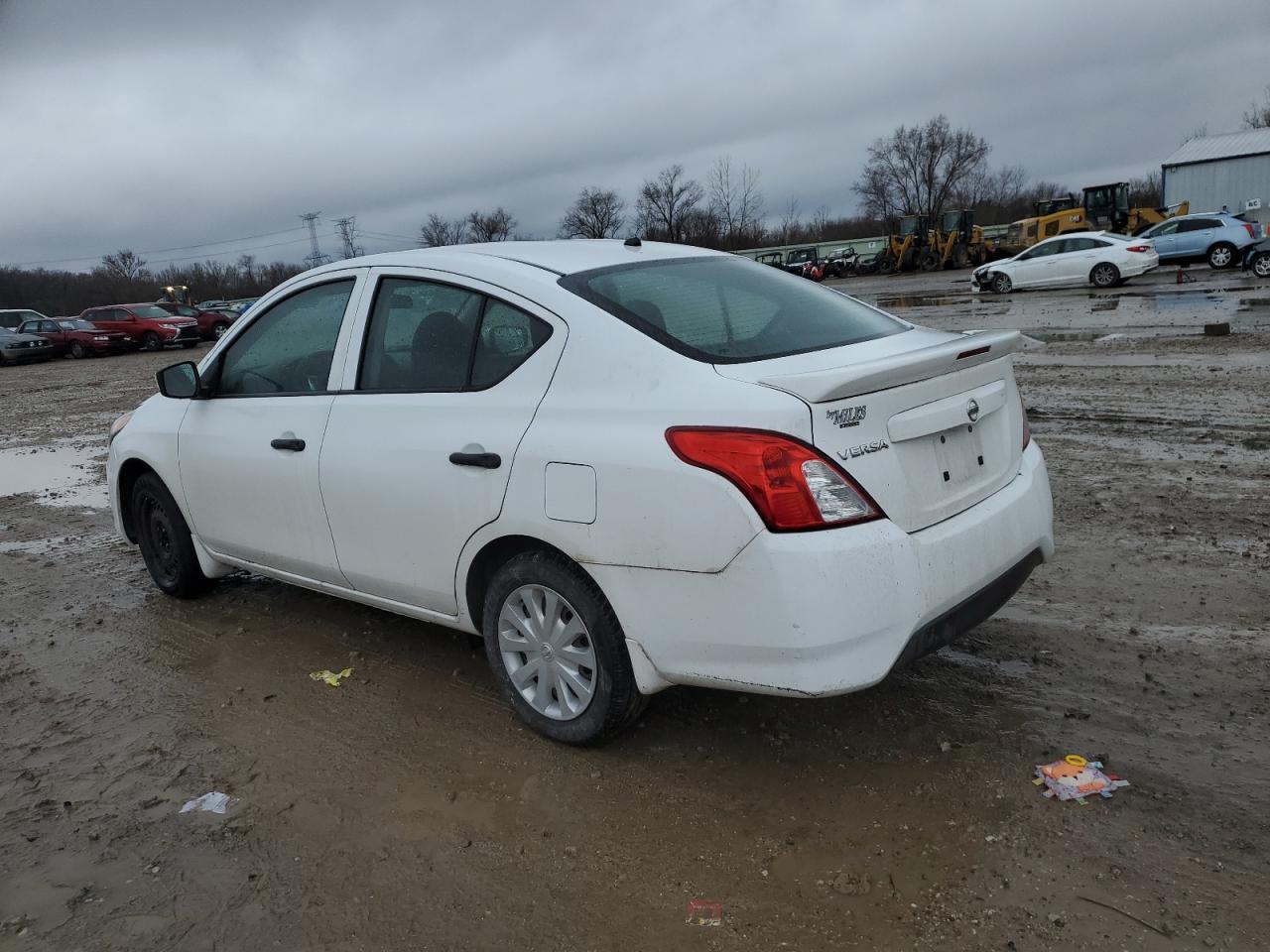 2016 NISSAN VERSA S - Фото 2