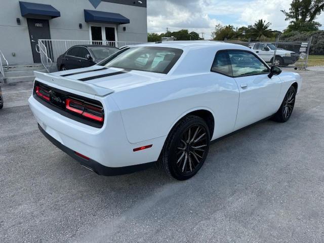 2019 Dodge Challenger Sxt - Фото 3
