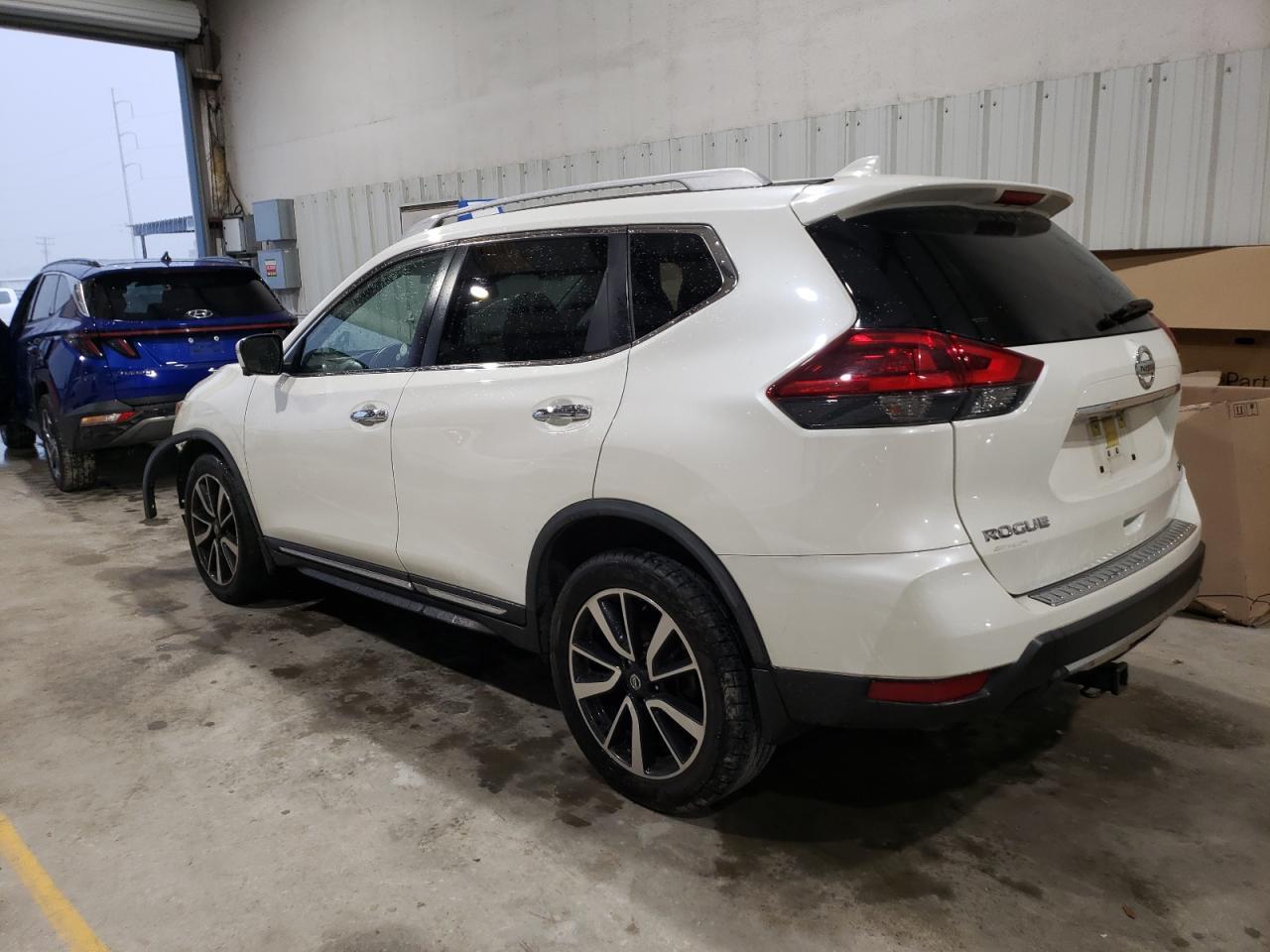 2018 NISSAN ROGUE S - Фото 2