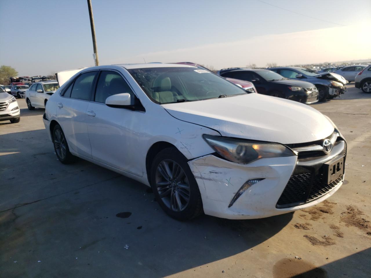 2017 TOYOTA CAMRY LE - Image 4