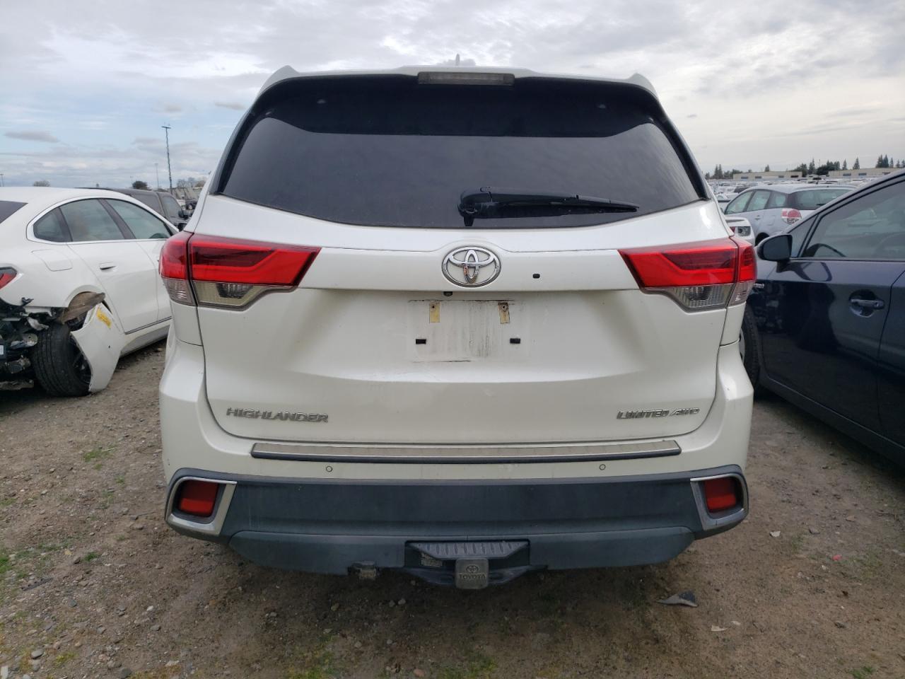 2019 TOYOTA HIGHLANDER - Фото 6