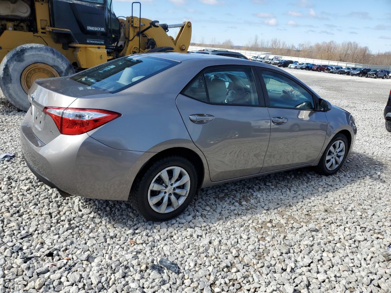 2014 TOYOTA COROLLA L - Фото 3