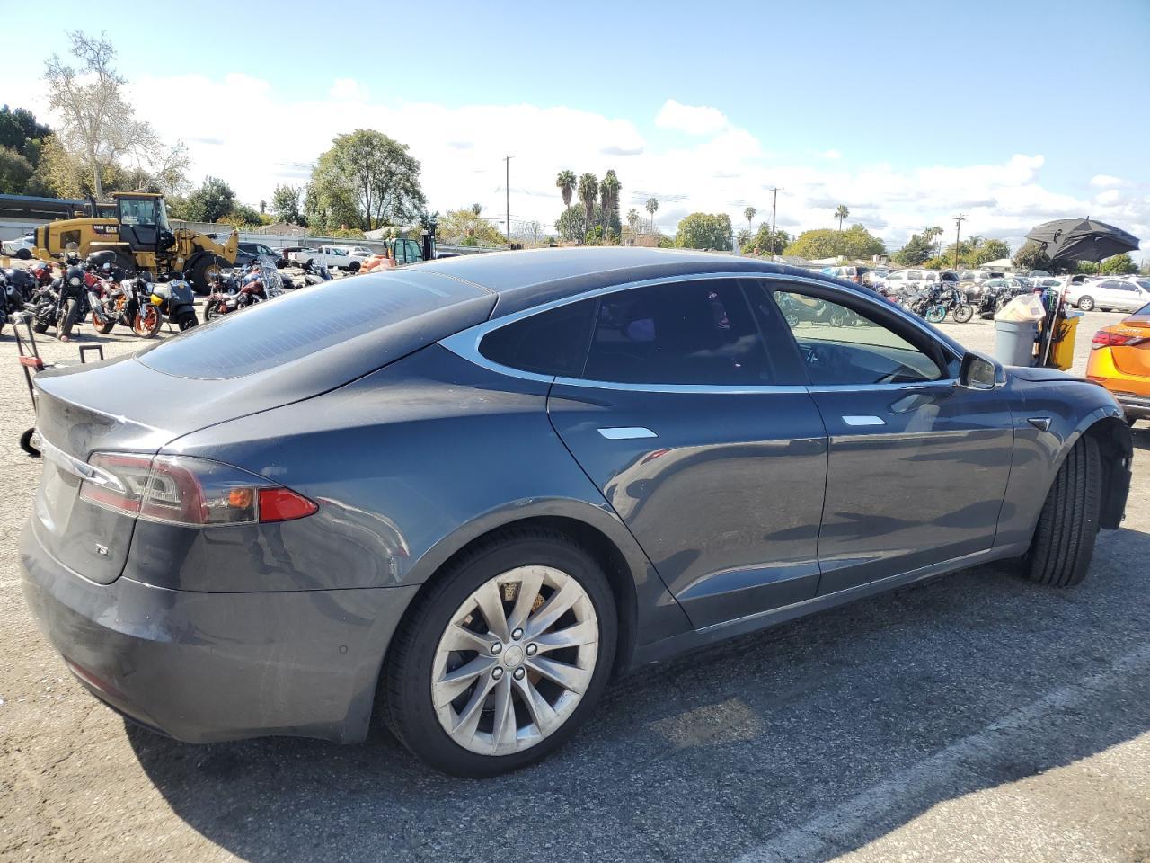 2017 TESLA MODEL S - Фото 3