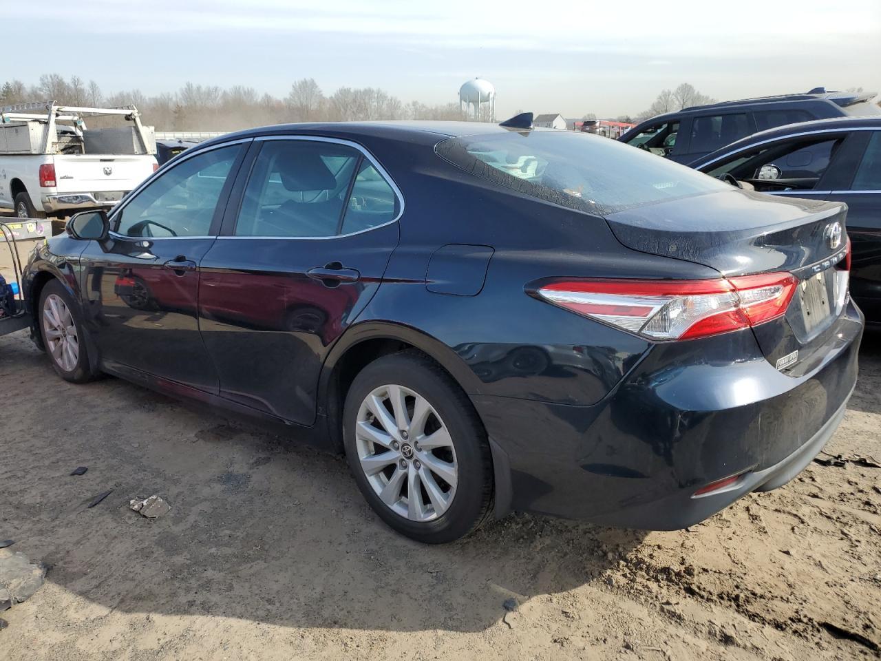 2020 TOYOTA CAMRY LE - Фото 2