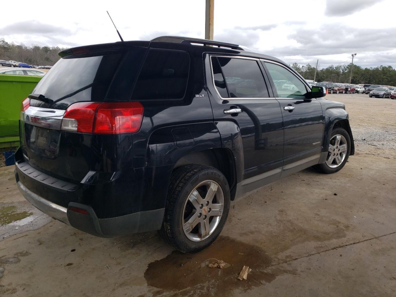 2012 GMC TERRAIN SL - Image 3