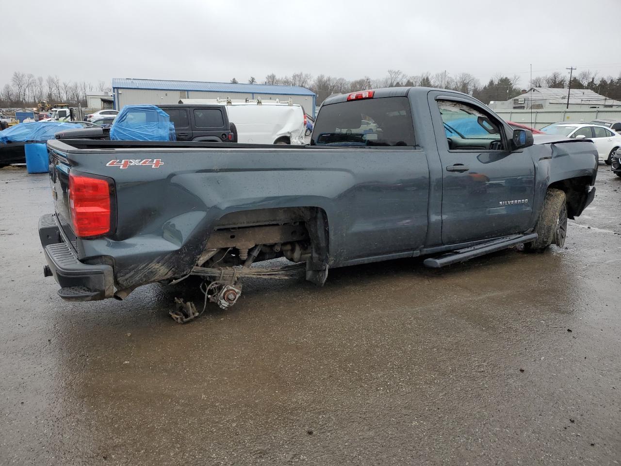 2017 CHEVROLET SILVERADO - Фото 3