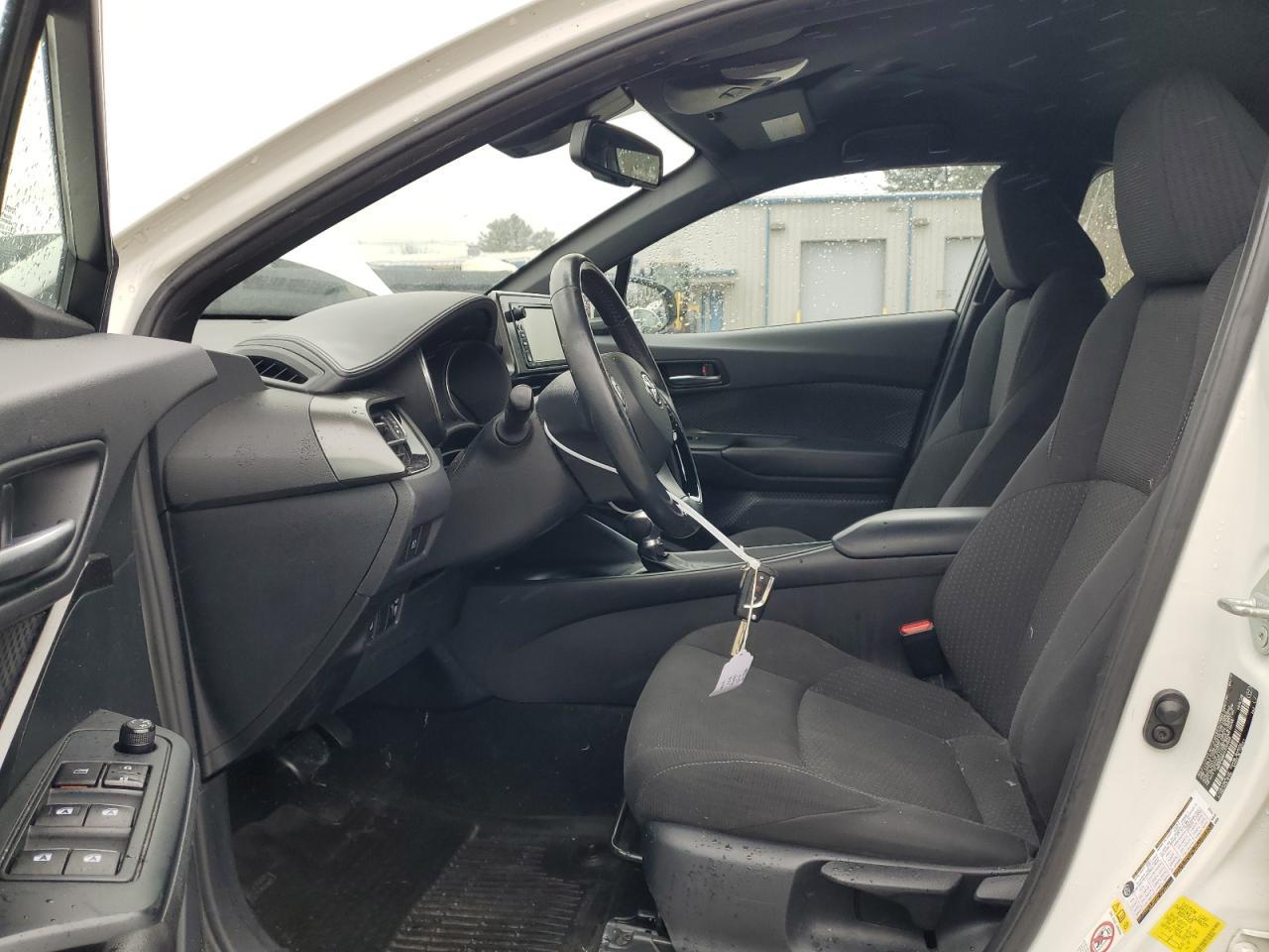 2018 TOYOTA C-HR XLE - Image 7