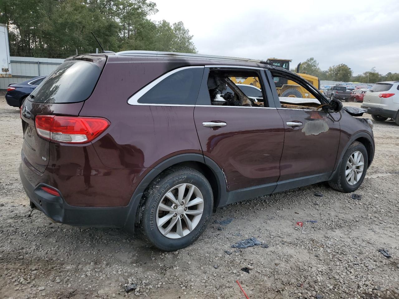 2017 KIA SORENTO LX - Фото 3