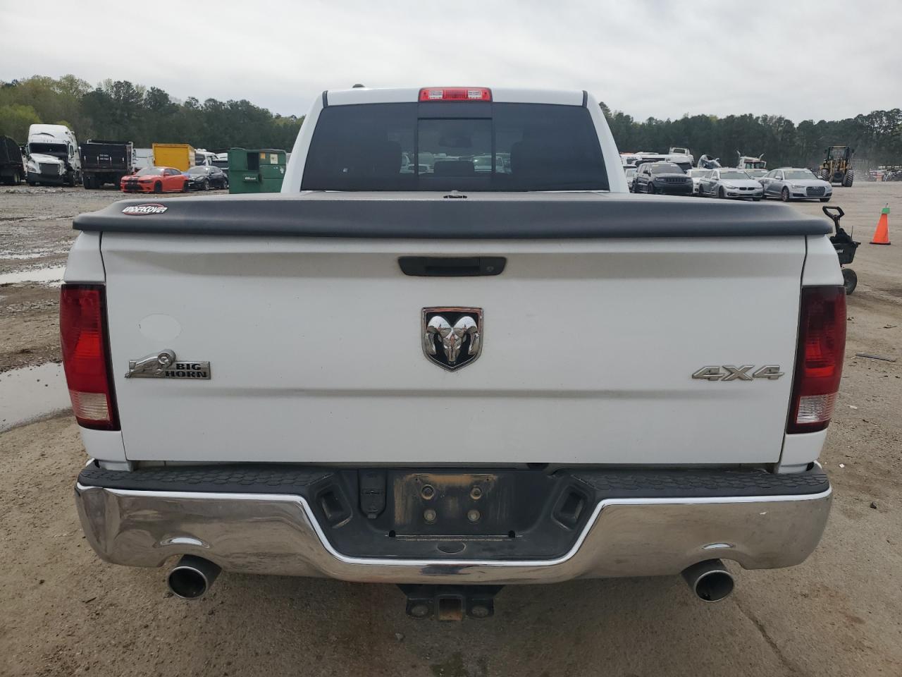 2015 RAM 1500 SLT - Image 6