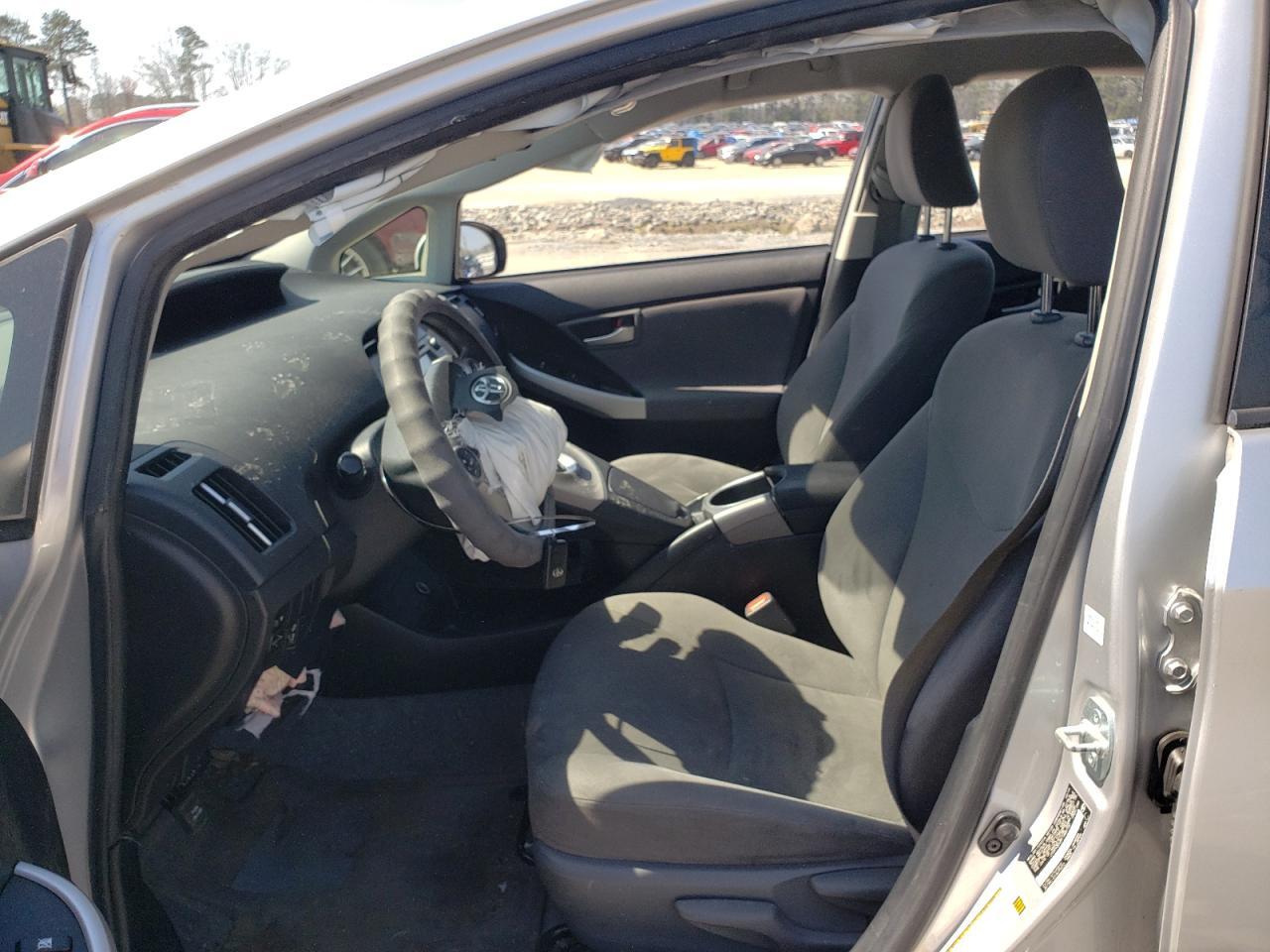 2015 TOYOTA PRIUS - Image 7