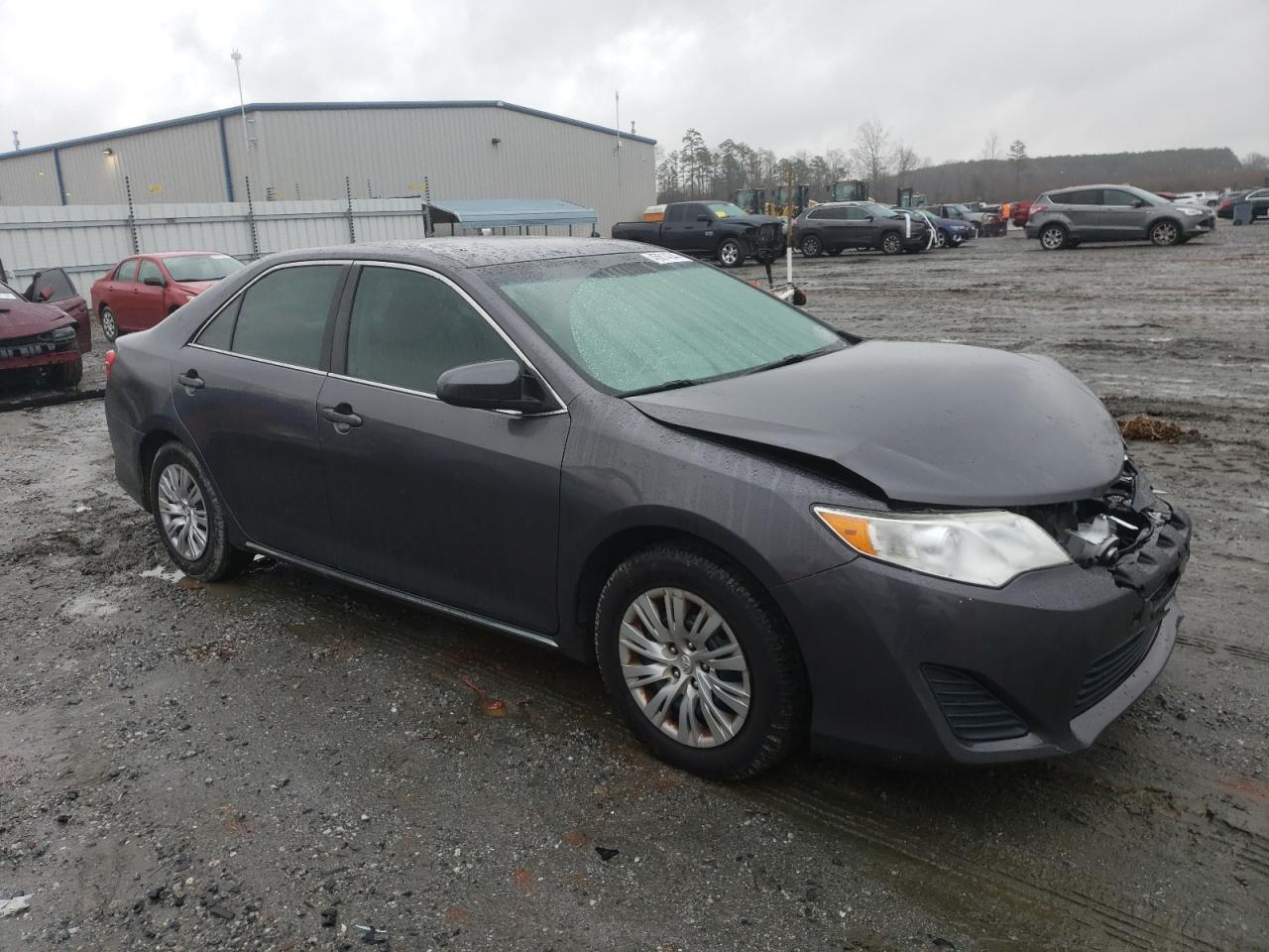2014 TOYOTA CAMRY L - Фото 4