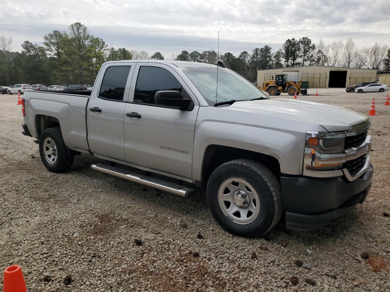 2016 CHEVROLET SILVERADO - Image 4