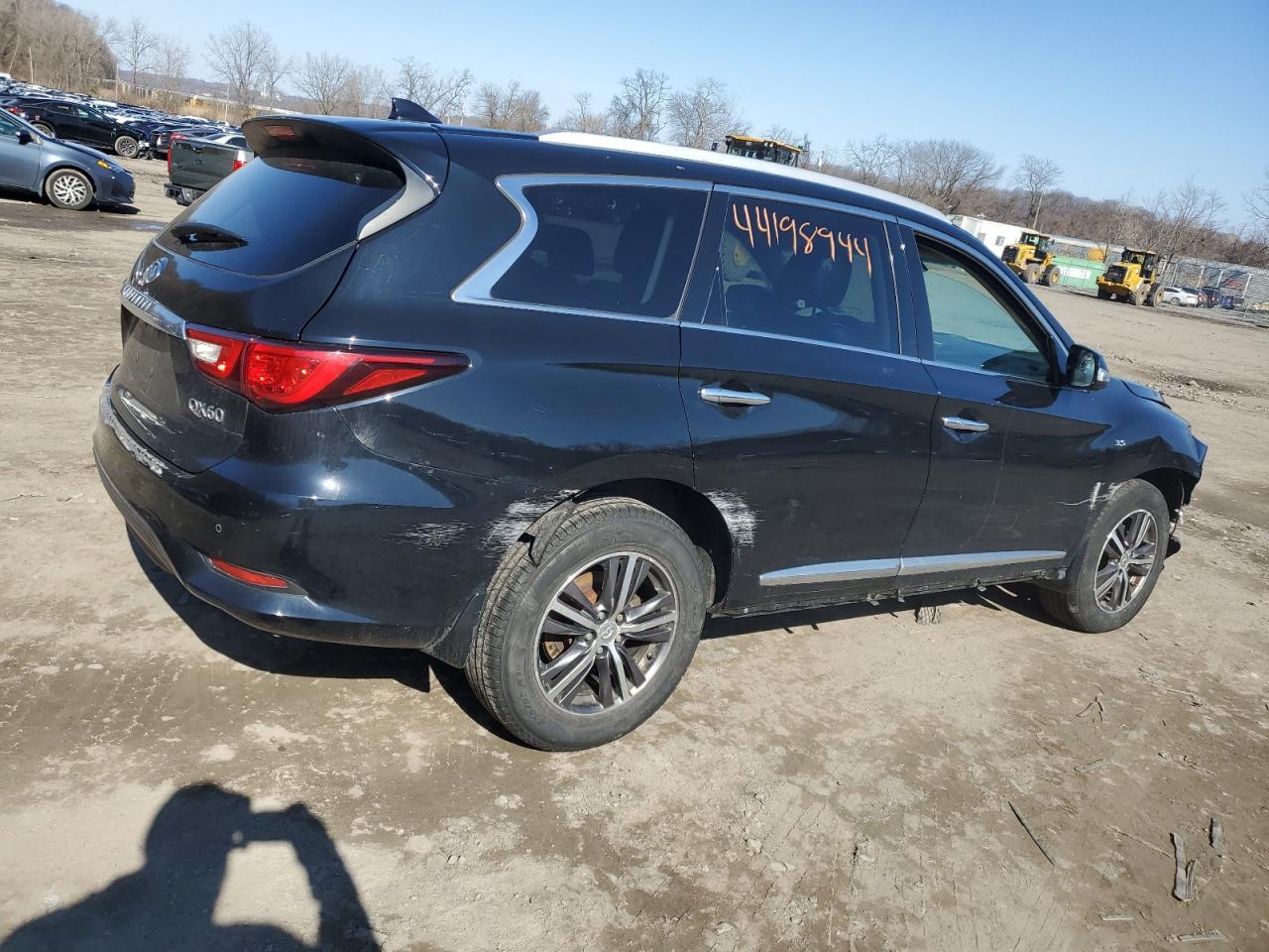 2016 INFINITI QX60 - Image 3