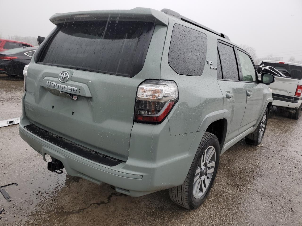 2022 TOYOTA 4RUNNER SR - Image 3