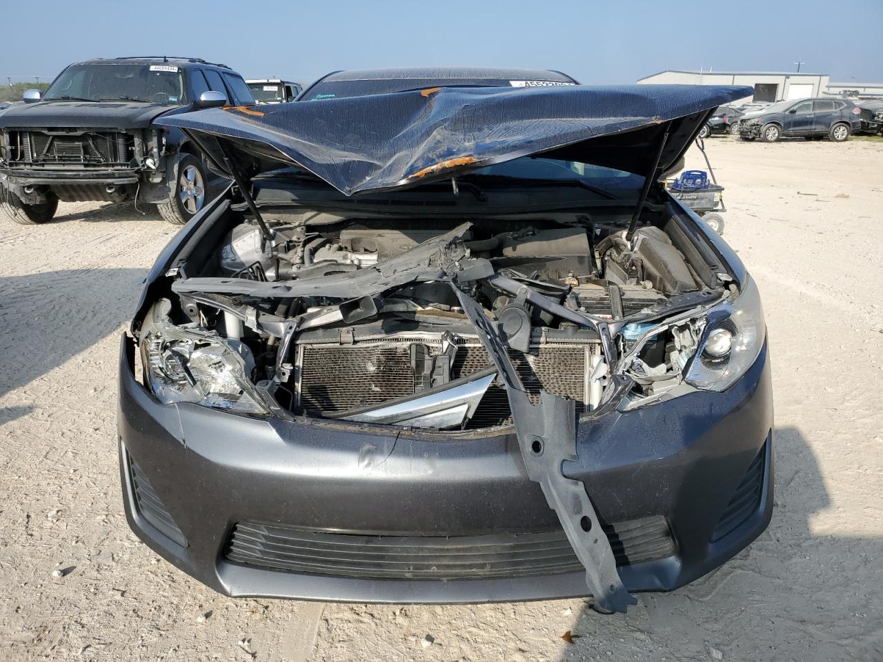 2014 TOYOTA CAMRY L - Image 5