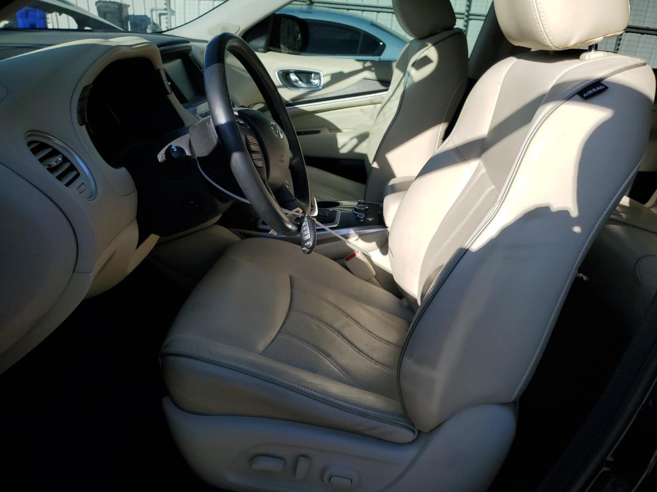 2017 INFINITI QX60 - Image 7