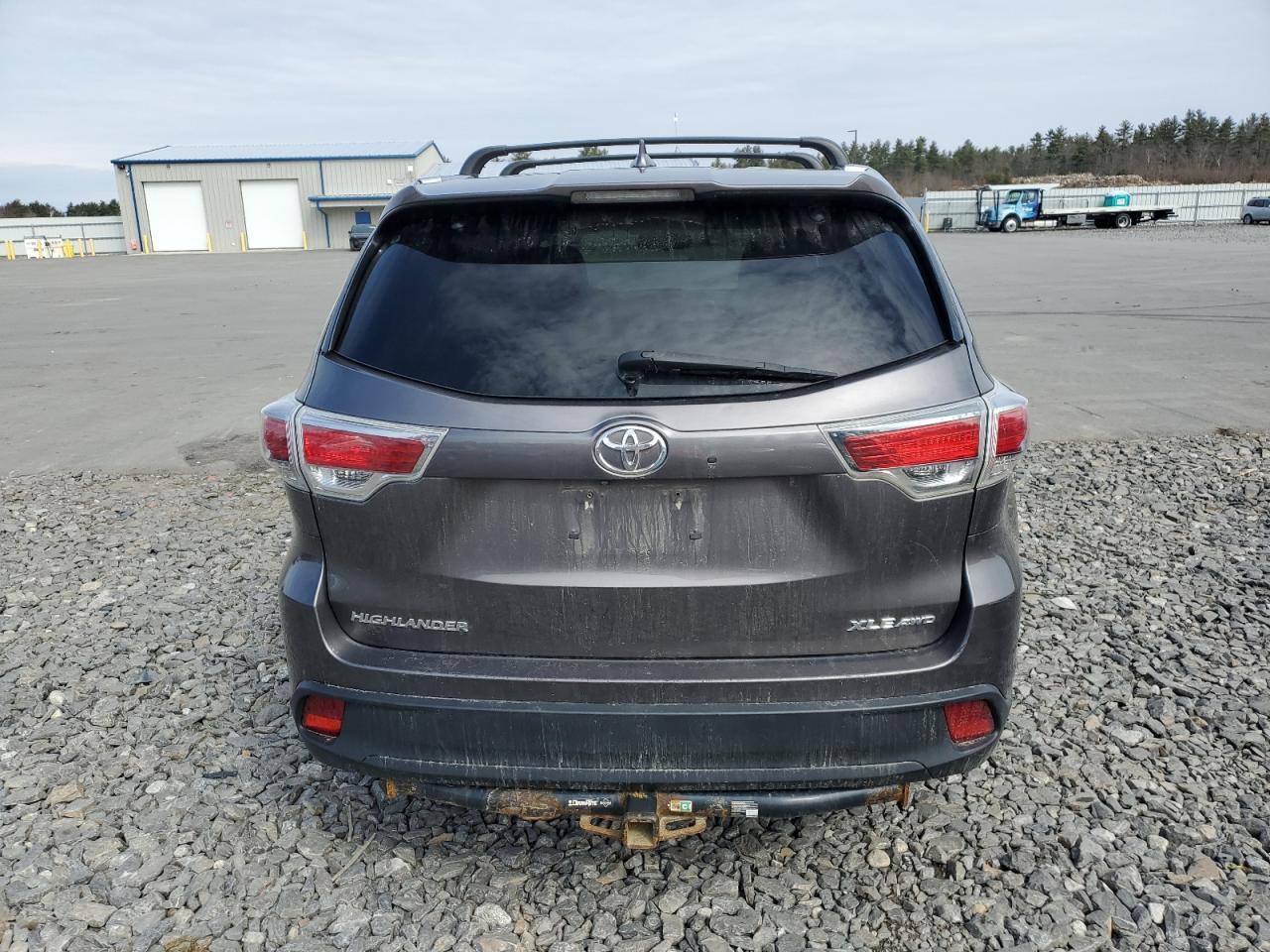 2015 TOYOTA HIGHLANDER - Фото 6