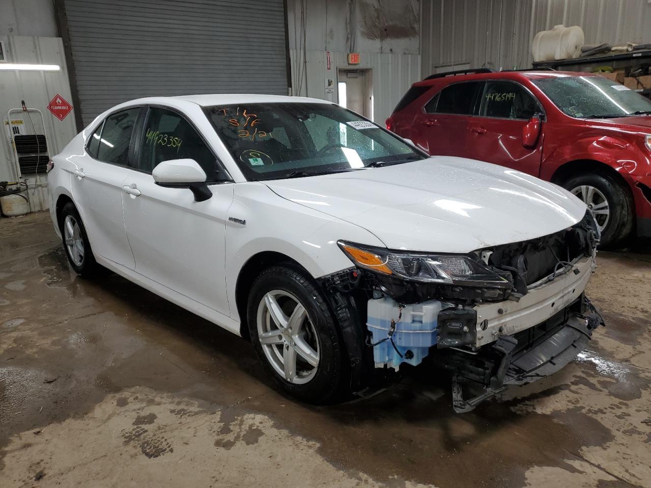 2018 TOYOTA CAMRY LE - Фото 4