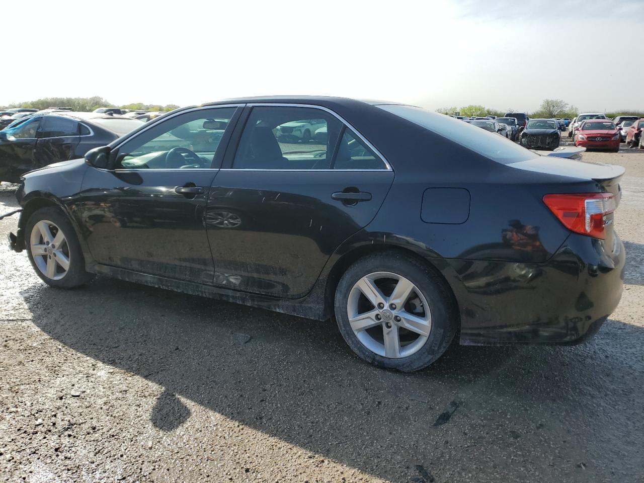 2012 TOYOTA CAMRY BASE - Фото 2