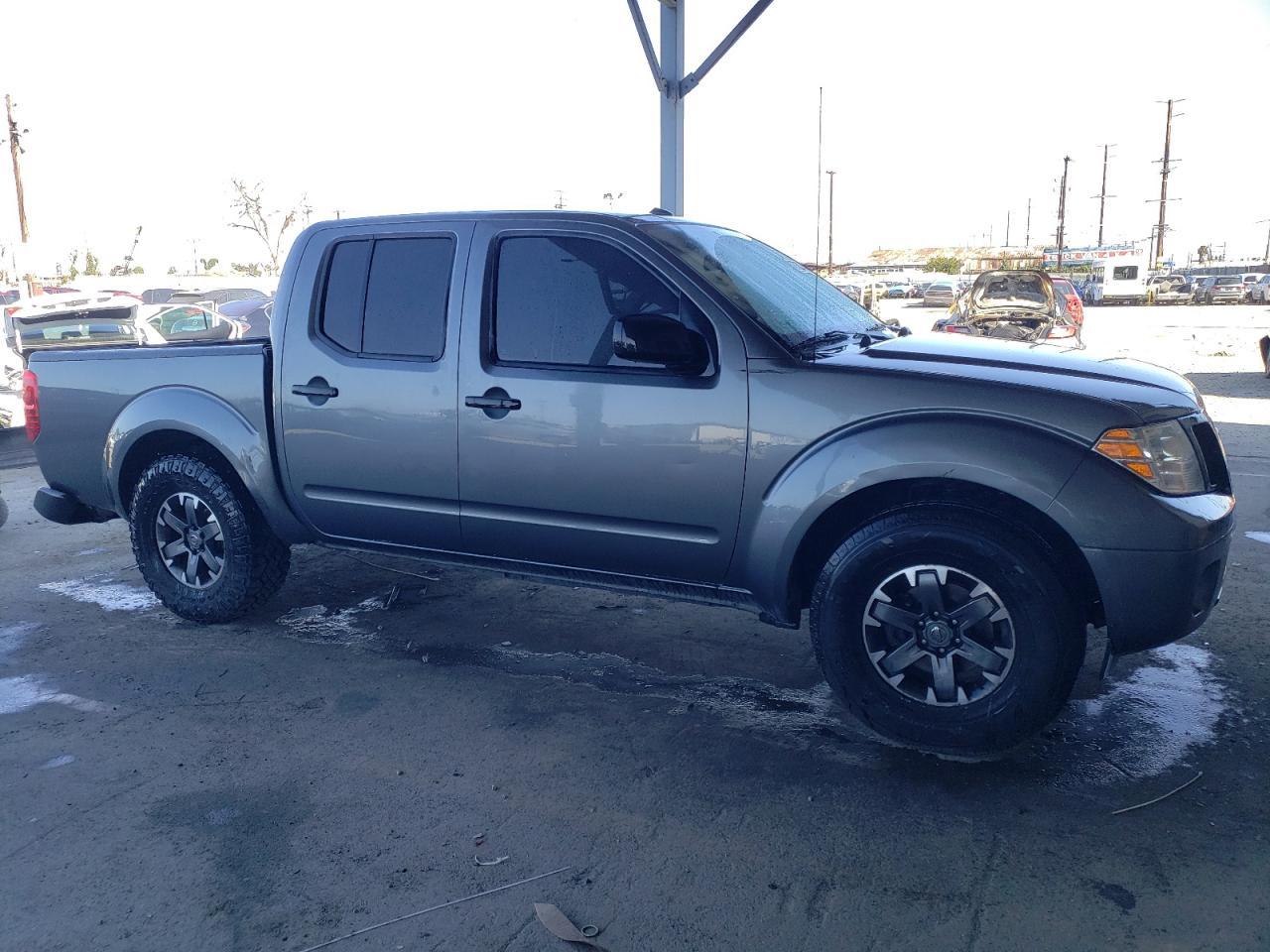 2016 NISSAN FRONTIER S - Фото 4