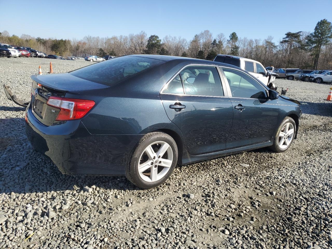 2014 TOYOTA CAMRY L - Image 3