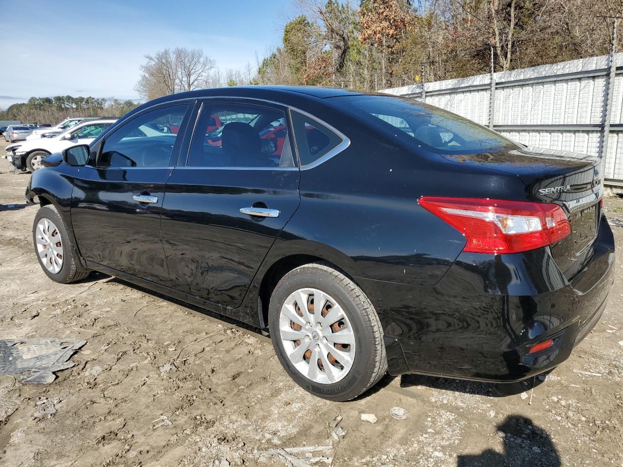 2017 NISSAN SENTRA S - Фото 2
