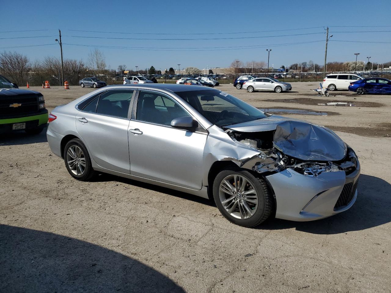 2015 TOYOTA CAMRY LE - Фото 4