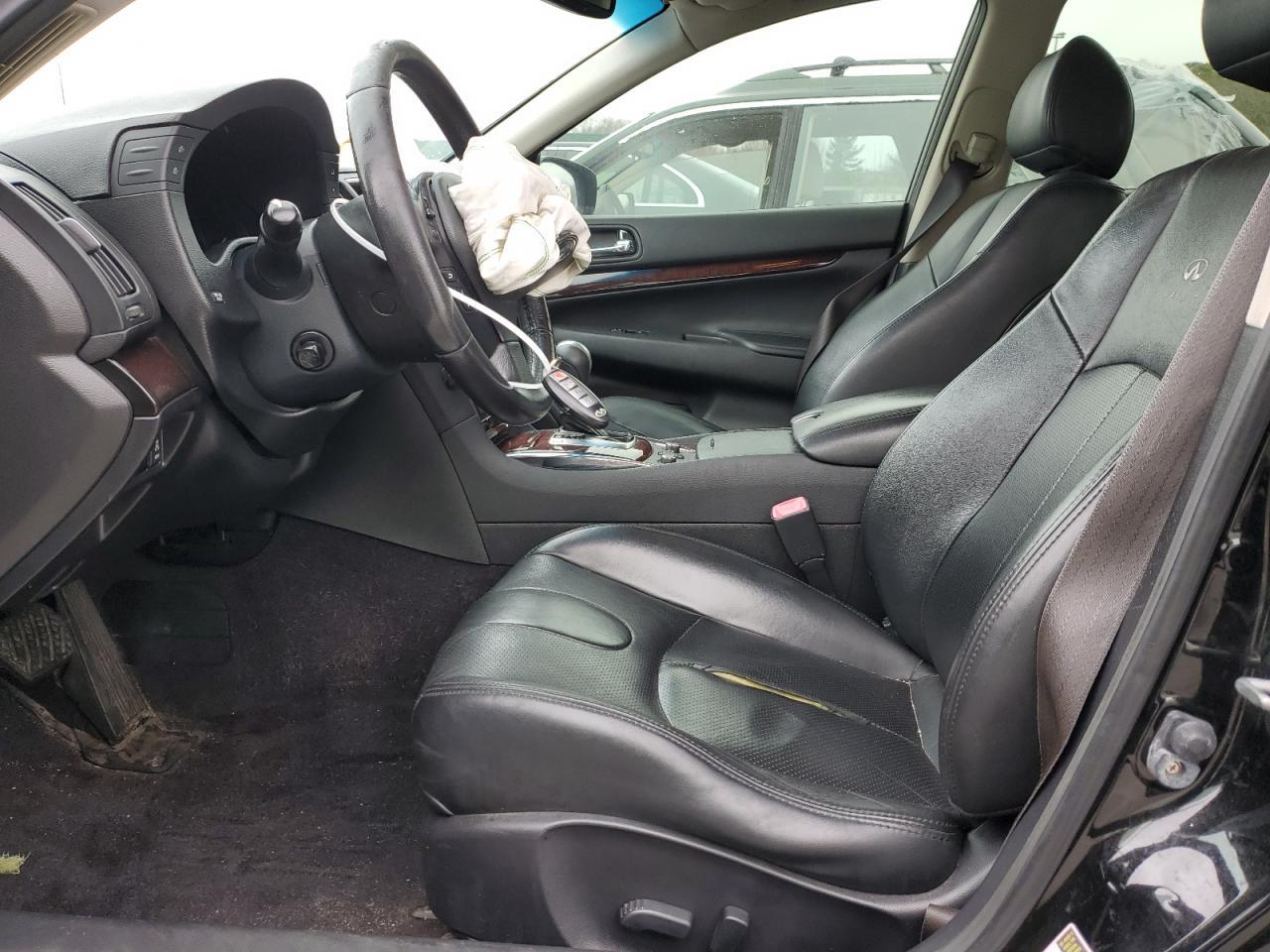 2012 INFINITI G37 - Image 7