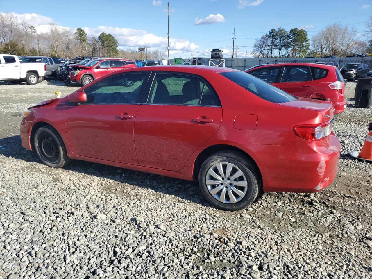 2013 TOYOTA COROLLA BA - Фото 2