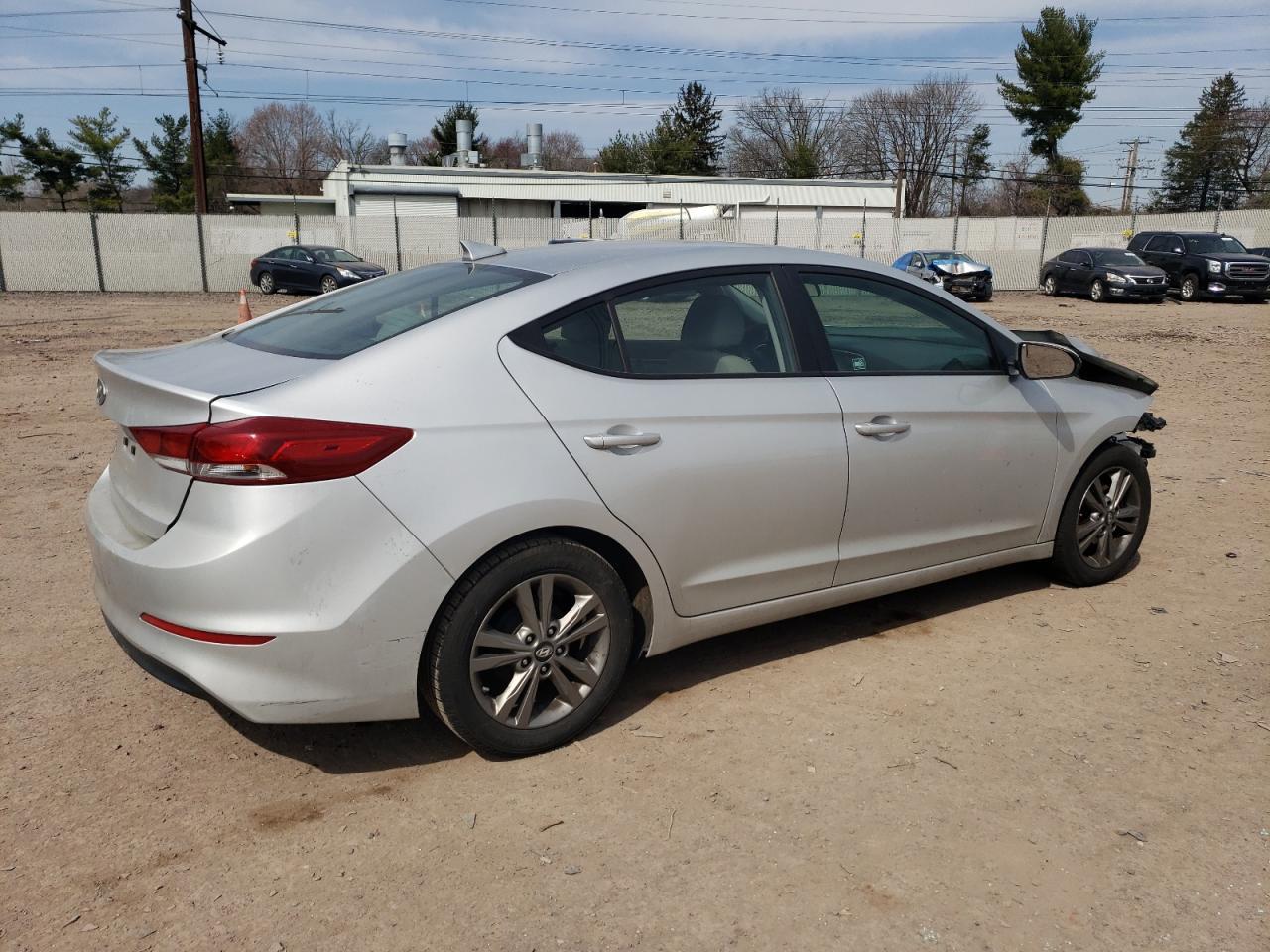 2017 HYUNDAI ELANTRA SE - Image 3
